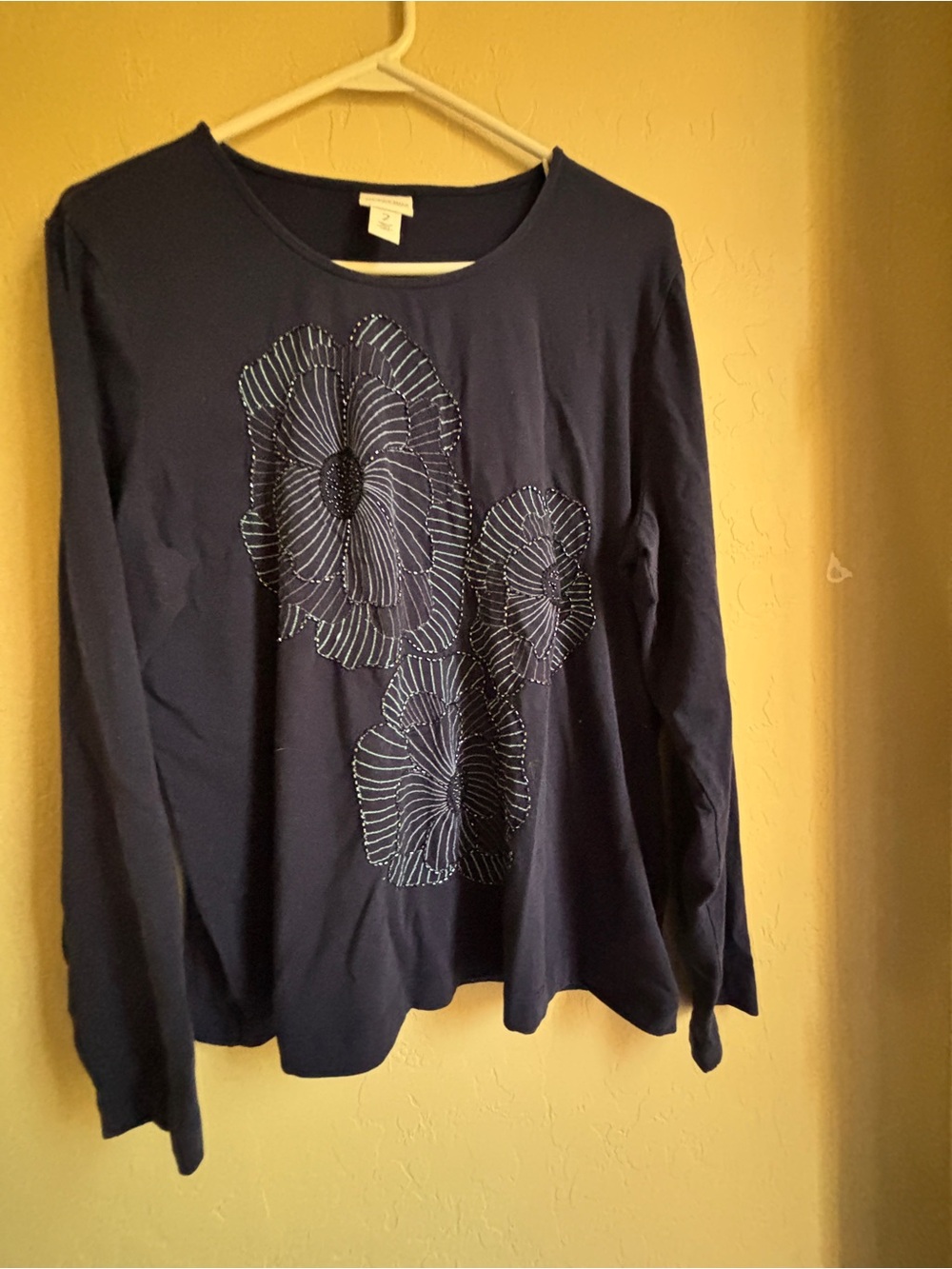 Chico’s Navy Long-Sleeve Embroidered Flower Tee Chico’s Size 2